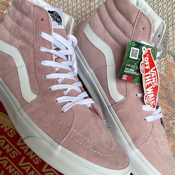 Vans Men’s Sk8-Hi
Pig Suede Zephyr
VN0A4EVT2PT
Sneakers - Picture 8 of 16